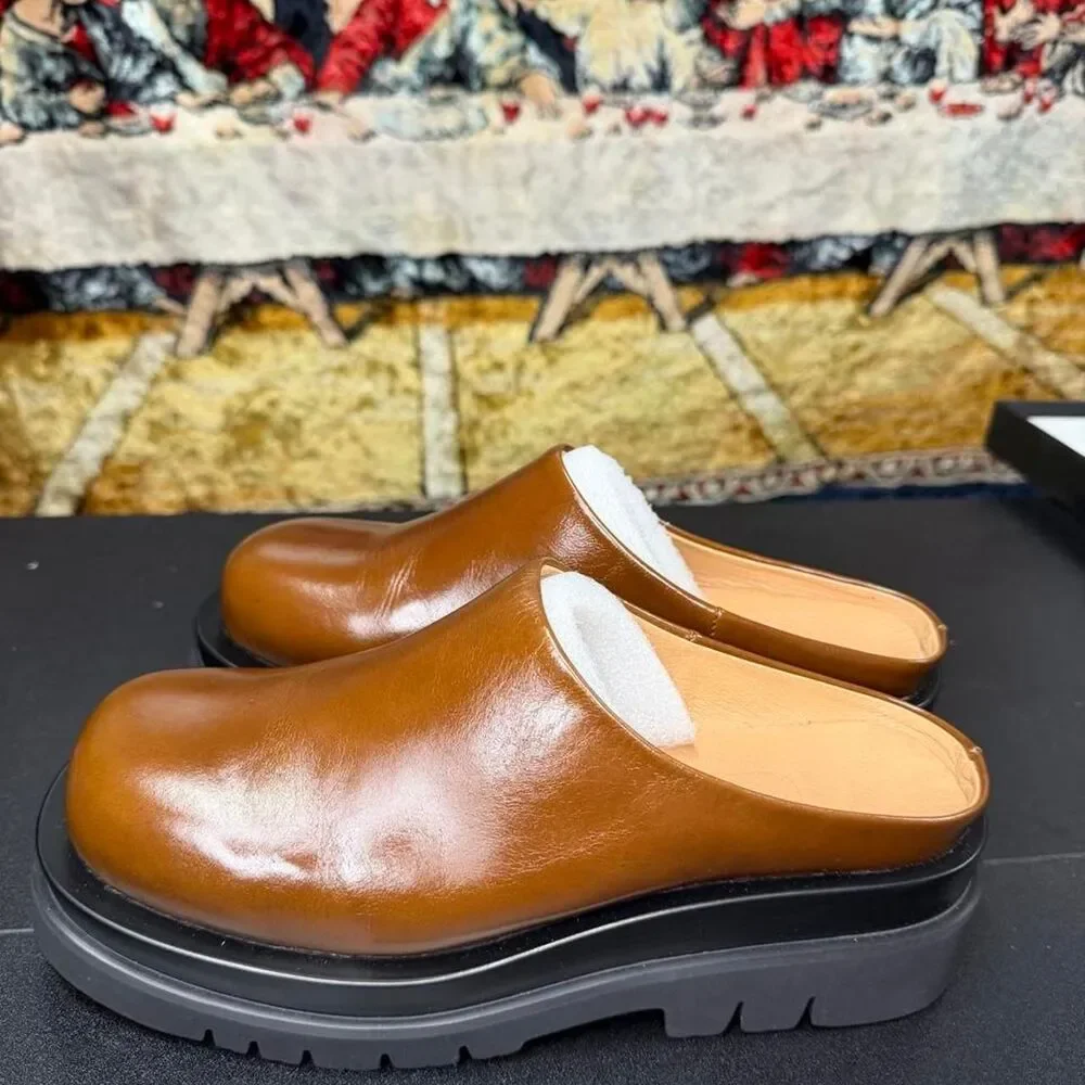 Source Unknown mens closed